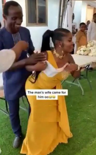 The Moment A Woman Rescued Her Husband From Overzealous Wedding Guest (Video)